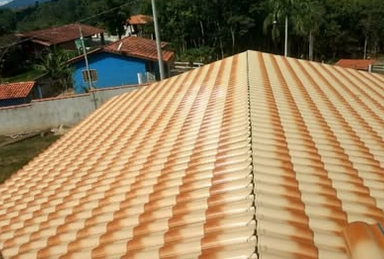 Telhado residencial em região serrana
